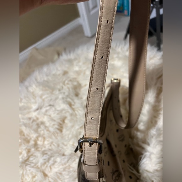 Authentic M C M hobo bag - Picture 11 of 16